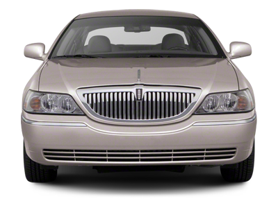 2010 Lincoln Town Car Signature Limited