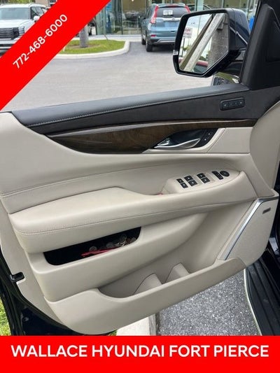 2019 Cadillac Escalade Luxury