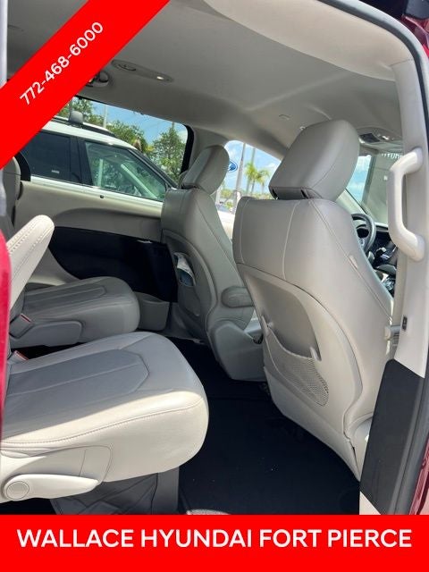 2019 Chrysler Pacifica Touring L