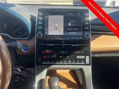 2022 Toyota Avalon Hybrid Limited