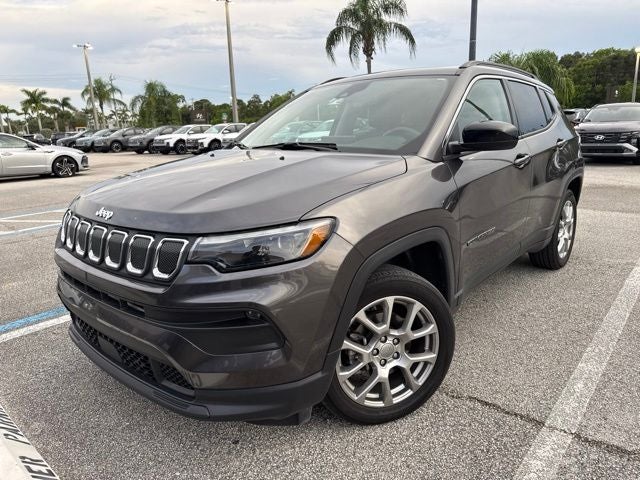 2022 Jeep Compass Latitude Lux