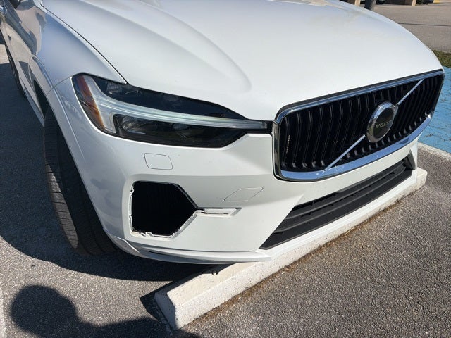 2022 Volvo XC60 B5 Momentum