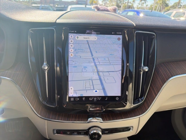 2022 Volvo XC60 B5 Momentum