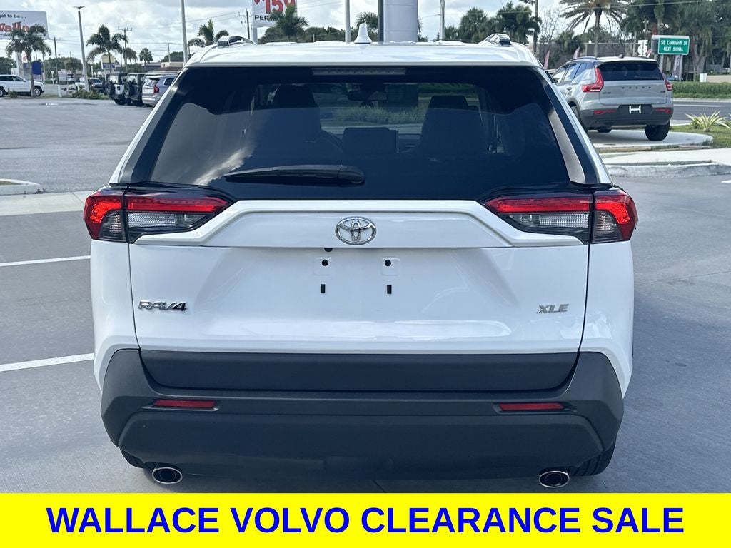 2023 Toyota RAV4 XLE