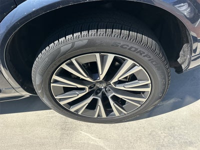 2021 Volvo XC90 T5 Momentum