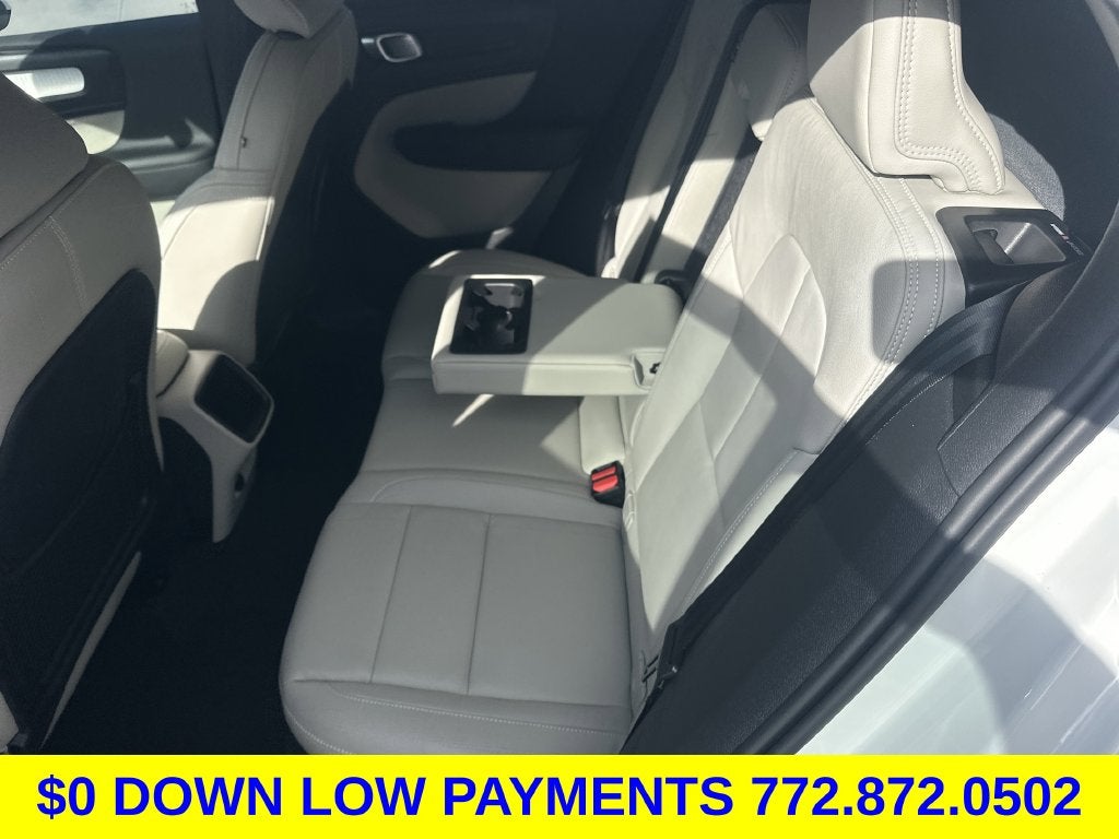 2021 Volvo XC40 Momentum
