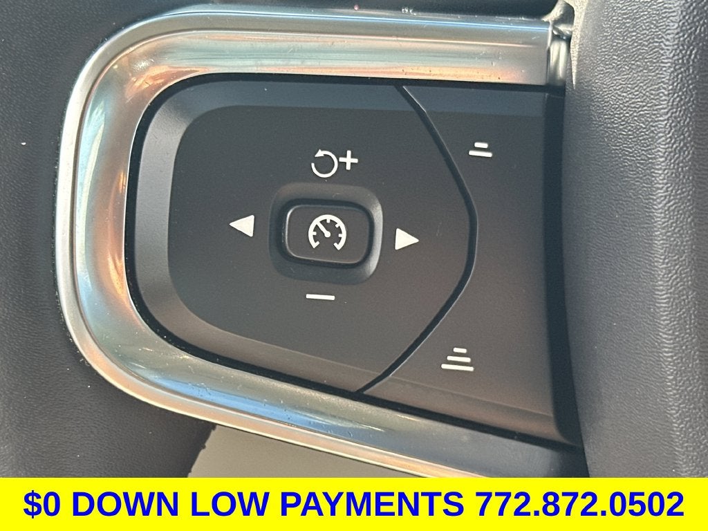 2021 Volvo XC40 Momentum