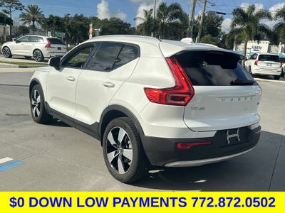 2021 Volvo XC40 Momentum