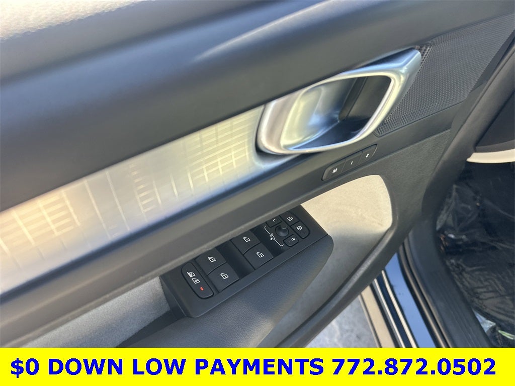 2021 Volvo XC40 Momentum