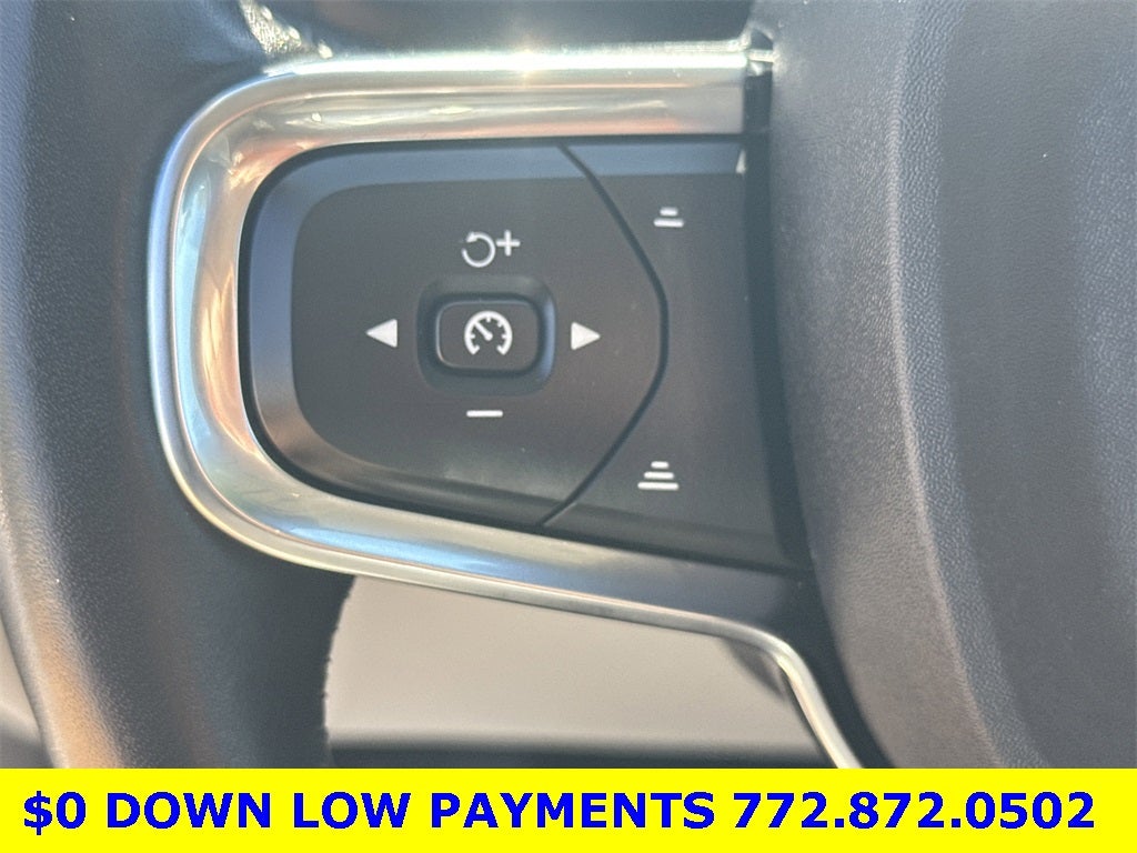 2021 Volvo XC40 Momentum