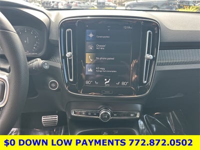 2021 Volvo XC40 R-Design