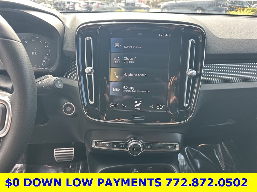 2021 Volvo XC40 R-Design