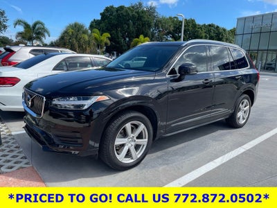 2021 Volvo XC90 T6 Momentum