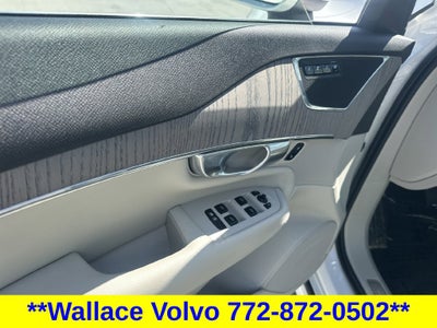 2024 Volvo XC90 Recharge Plug-In Hybrid T8 Plus 6 Passenger