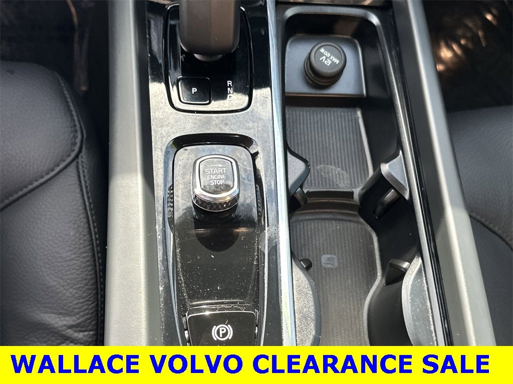 2023 Volvo XC60 B5 Plus Bright Theme