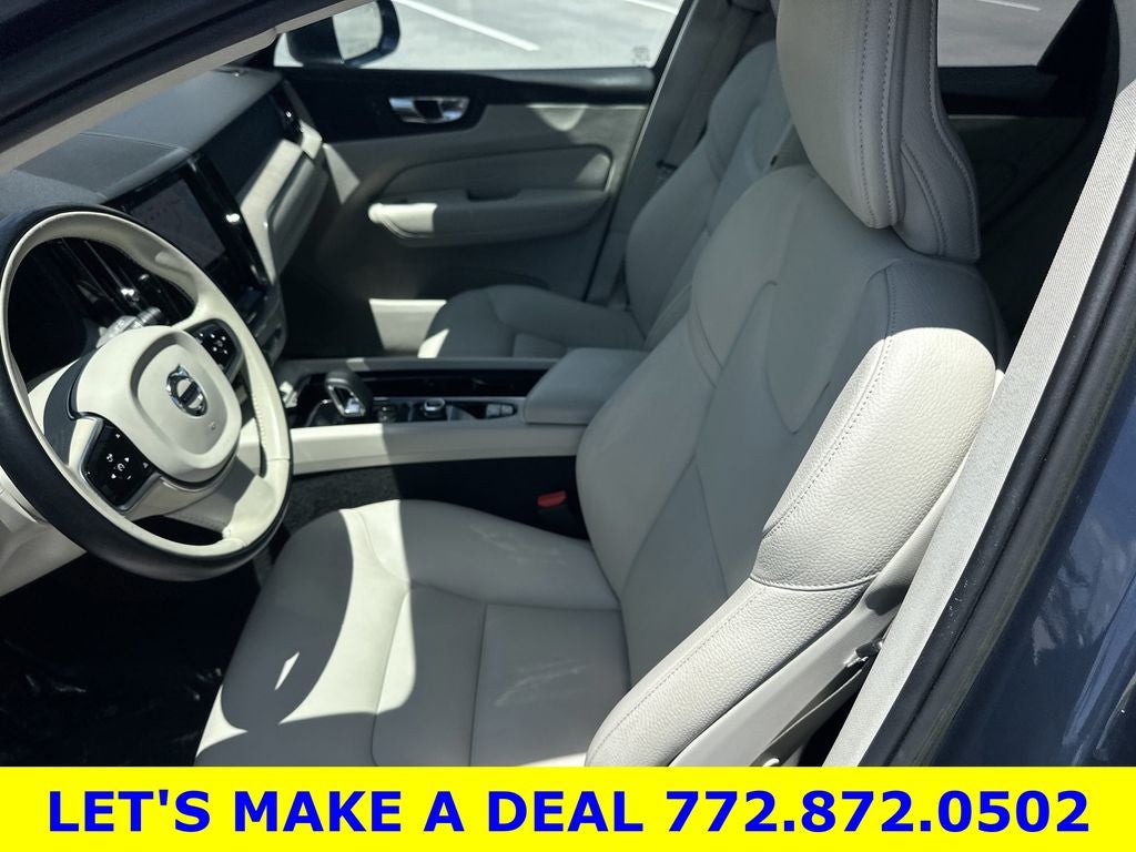 2023 Volvo XC60 B5 Plus Bright Theme