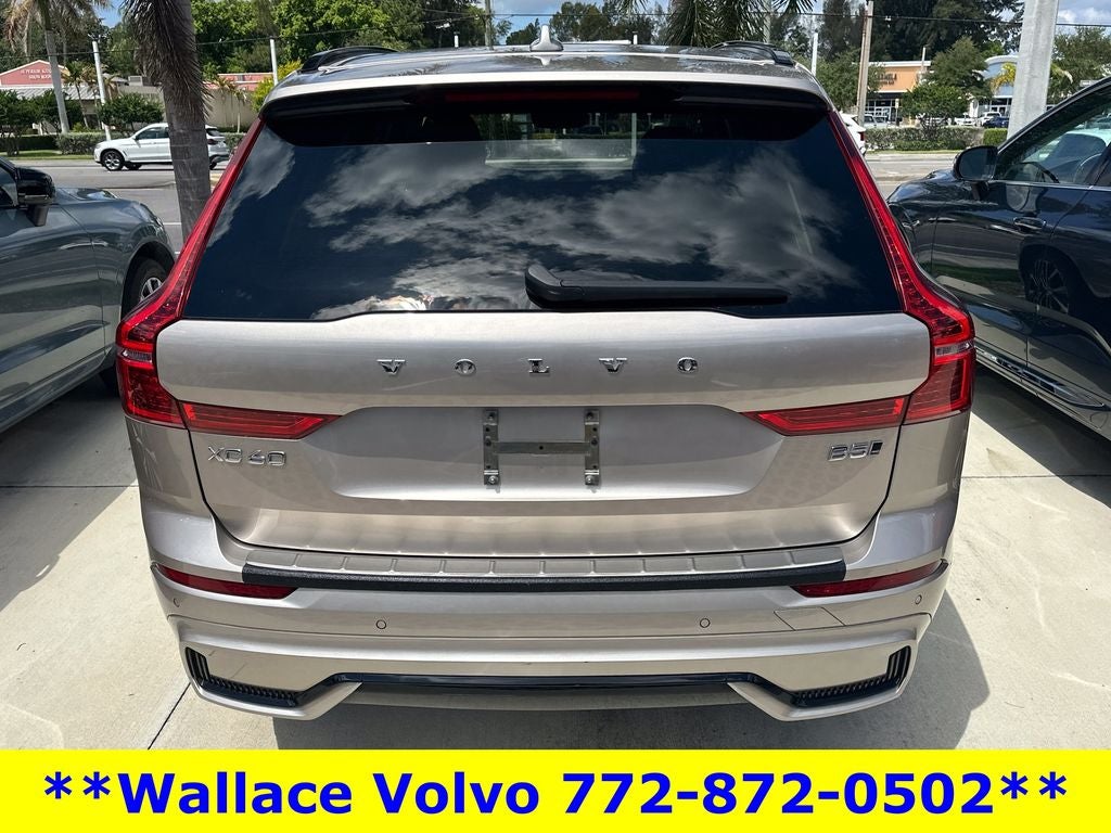 2024 Volvo XC60 B5 Plus Dark Theme