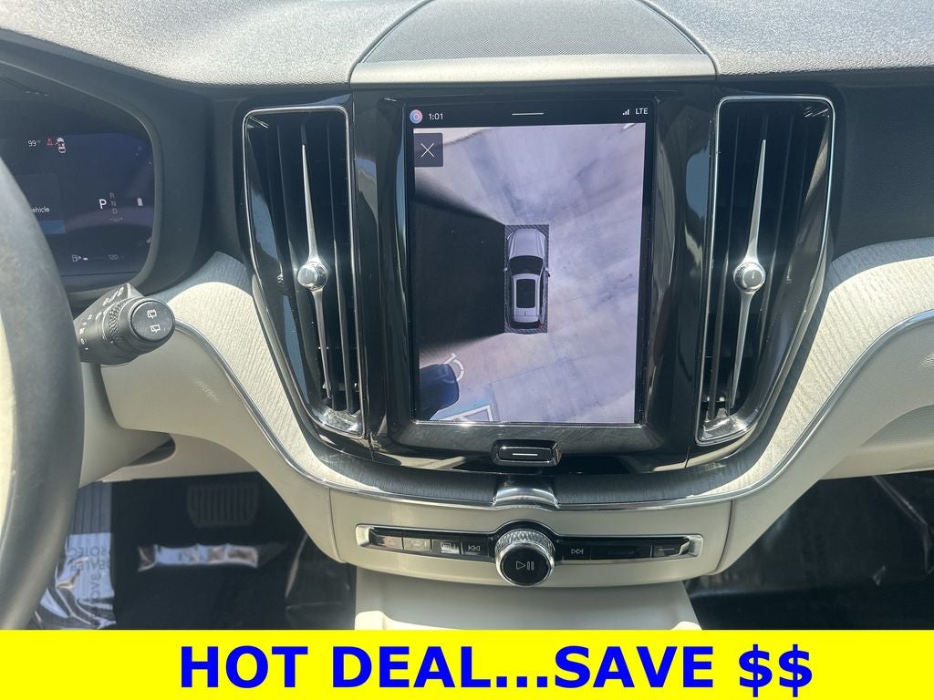2024 Volvo XC60 B5 Plus Dark Theme