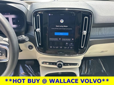 2024 Volvo XC40 B5 Plus Bright Theme