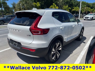2023 Volvo XC40 B5 Plus Bright Theme