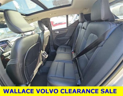 2025 Volvo XC40 B5 Core