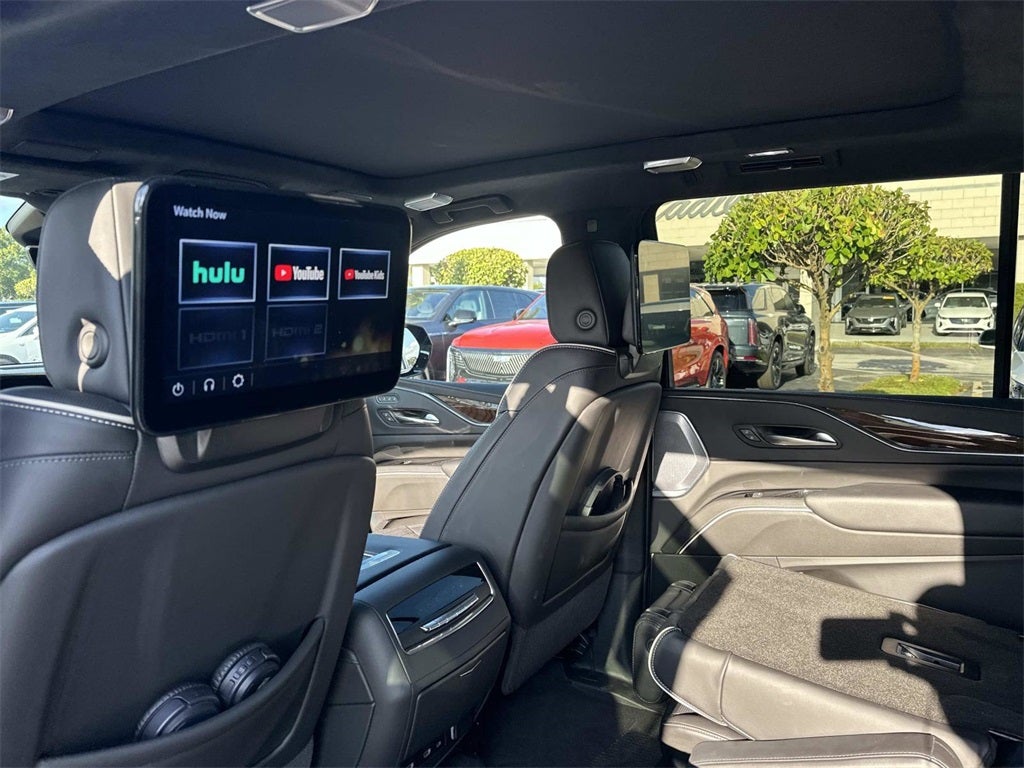 2024 Cadillac Escalade ESV Sport Platinum