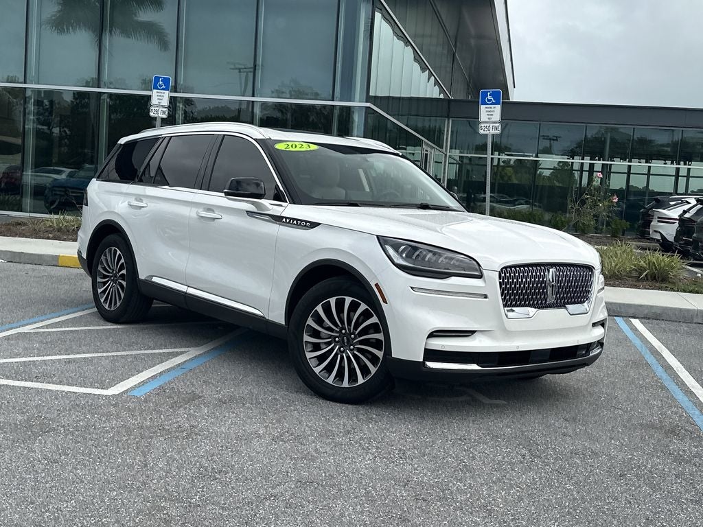2023 Lincoln Aviator Standard