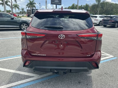 2021 Toyota Highlander XLE