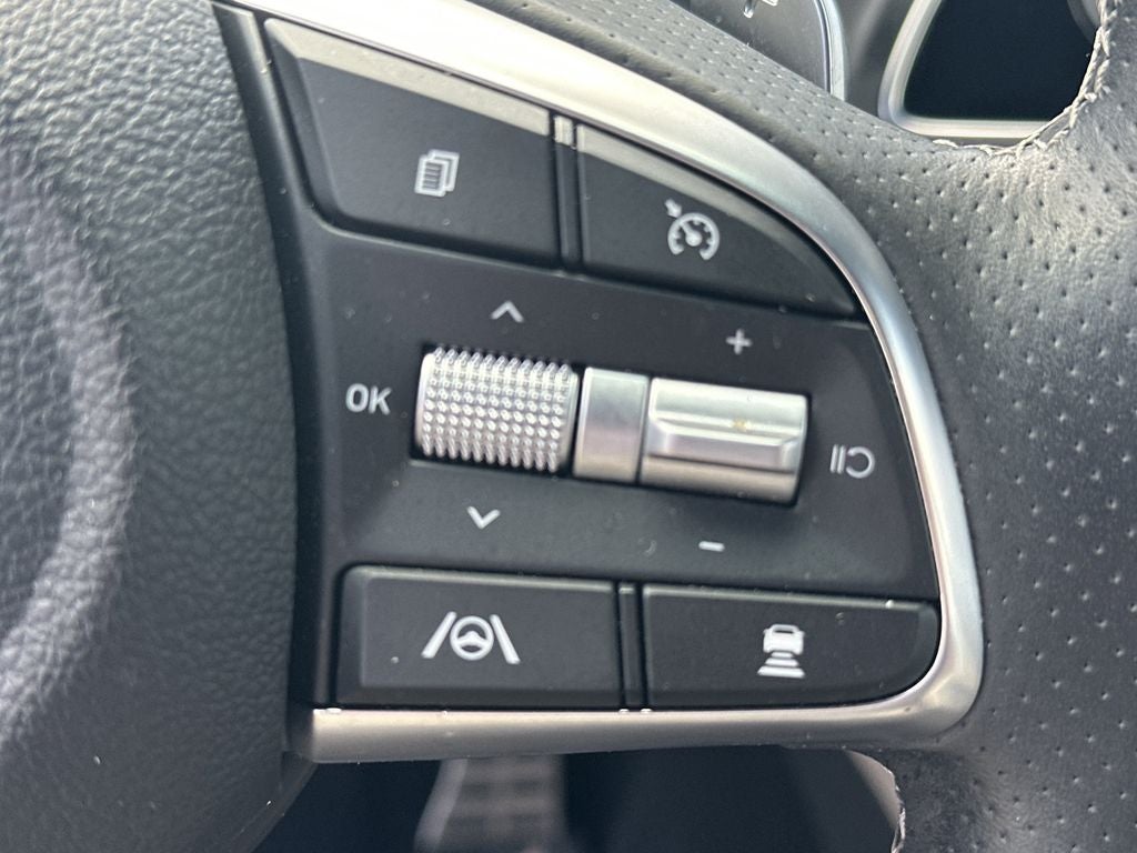 2023 Genesis G70 2.0T **ONE OWNER**