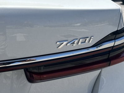 2021 BMW 7 Series 740i