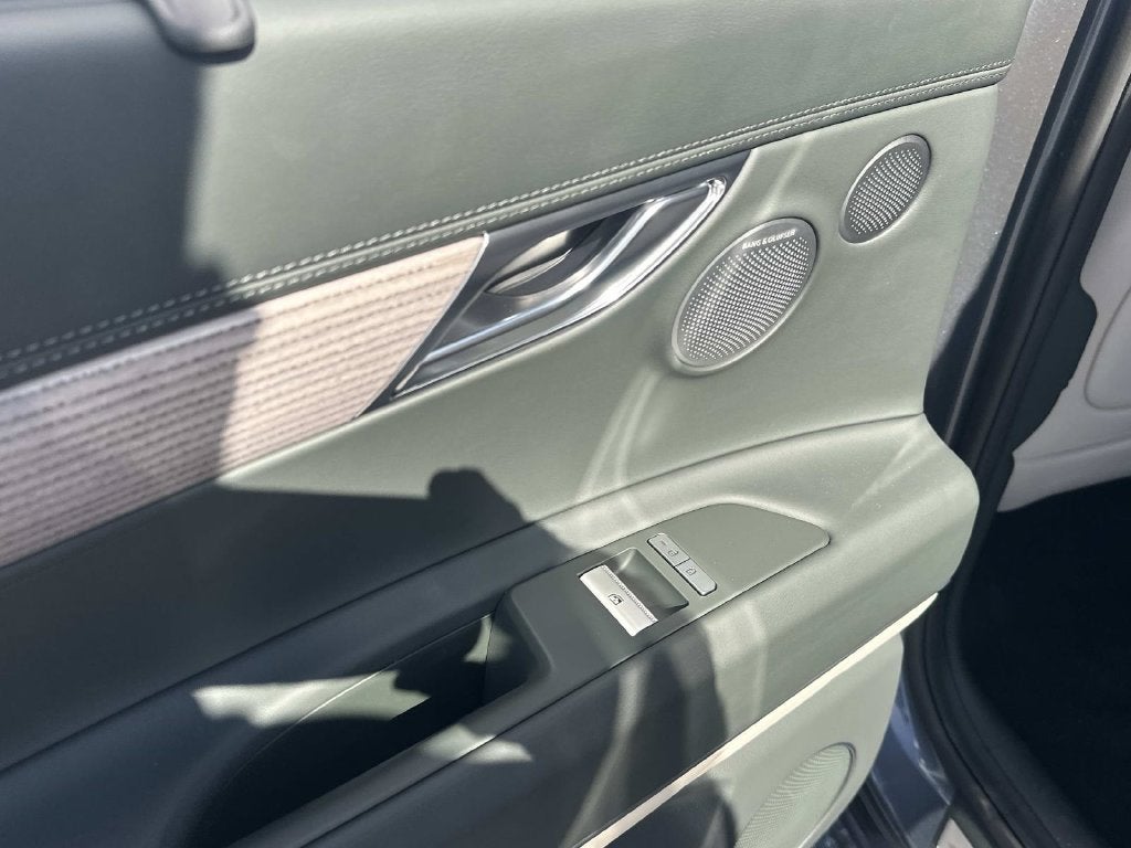 2027 Genesis GV80 2.5T ADVANCED