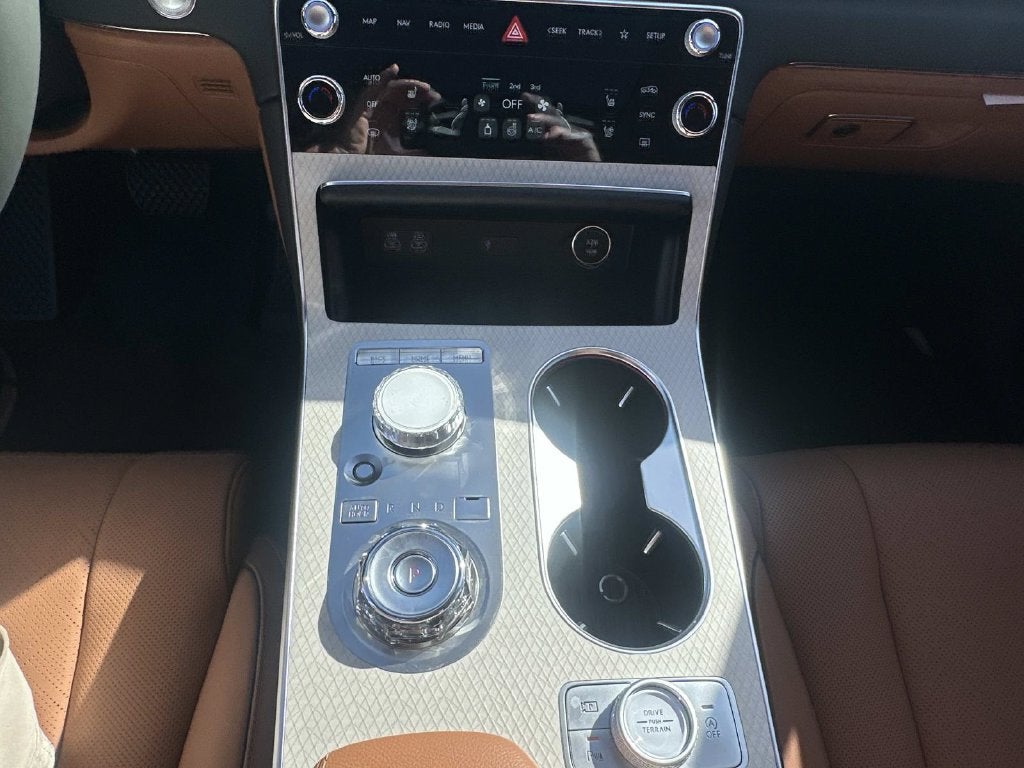2027 Genesis GV80 2.5T PRESTIGE