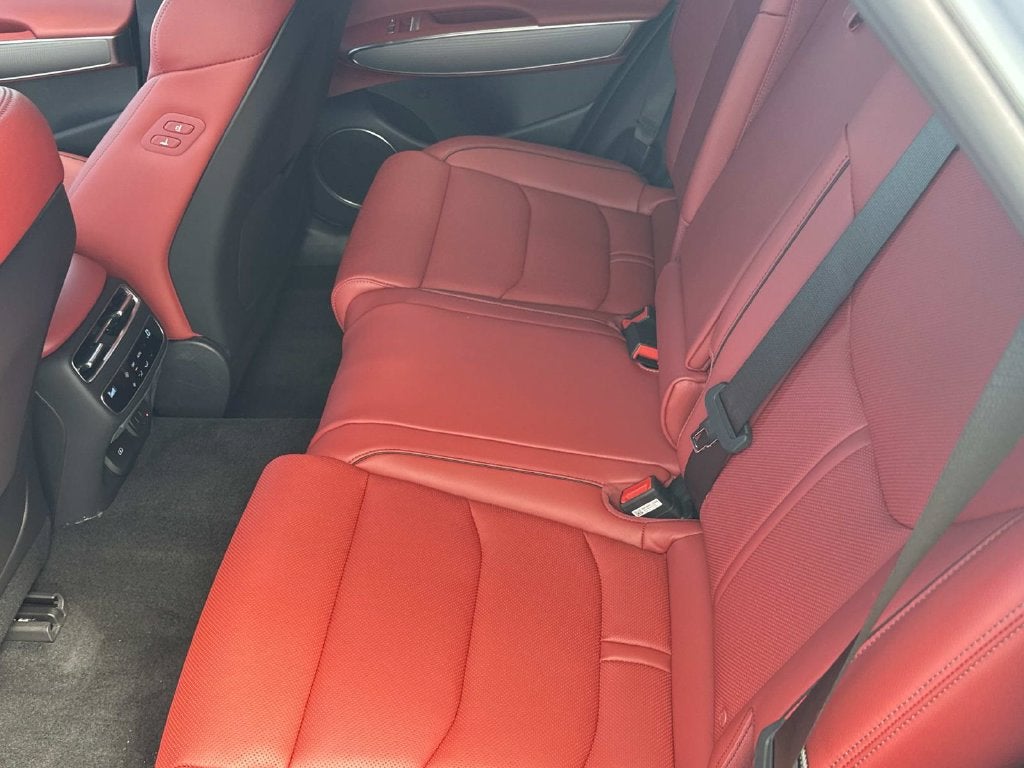2027 Genesis GV70 2.5T SPORT PRESTIGE