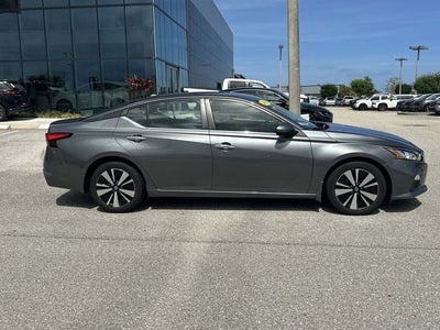 2021 Nissan Altima 2.5 SV