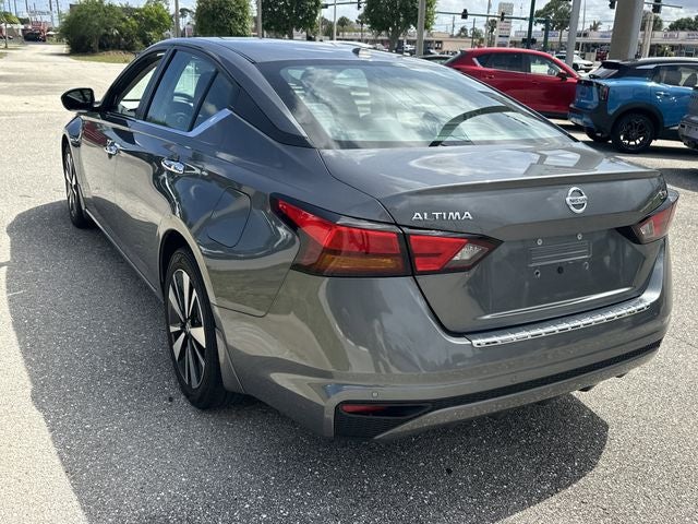 2021 Nissan Altima 2.5 SV