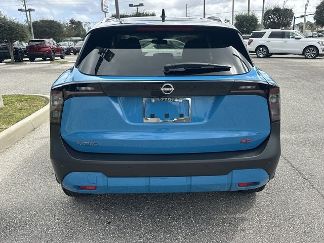 2025 Nissan Kicks SR