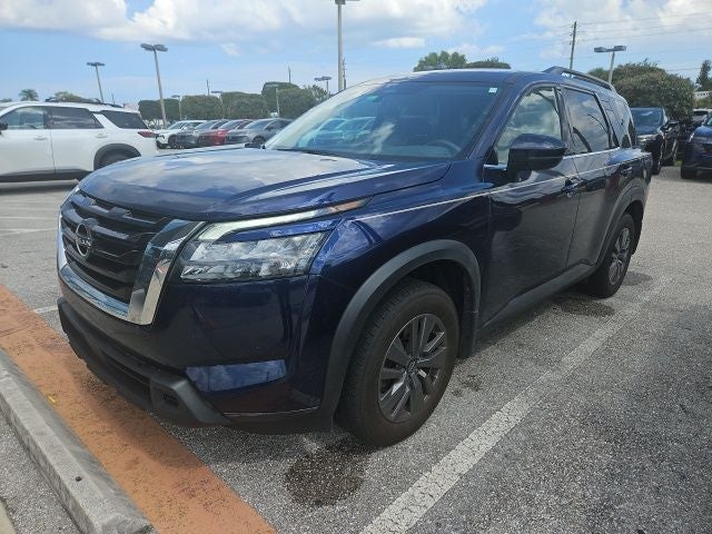 2024 Nissan Pathfinder SV