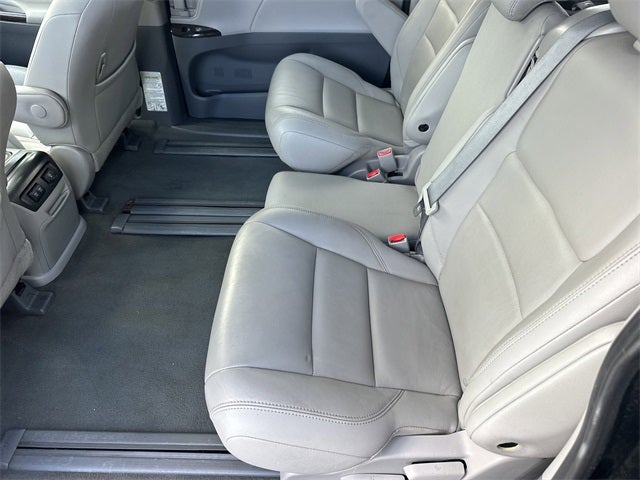 2020 Toyota Sienna XLE