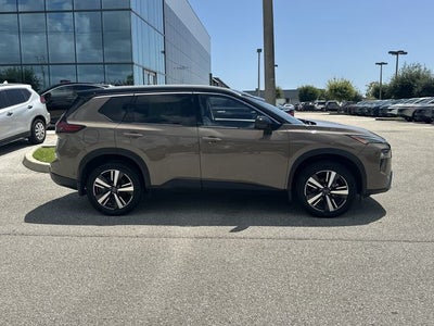 2024 Nissan Rogue SL