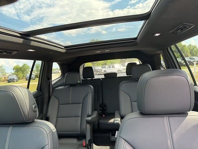 2024 GMC Acadia Elevation