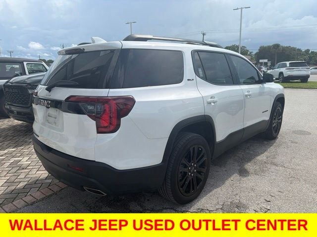2023 GMC Acadia SLT