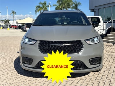 2025 Chrysler Pacifica Limited