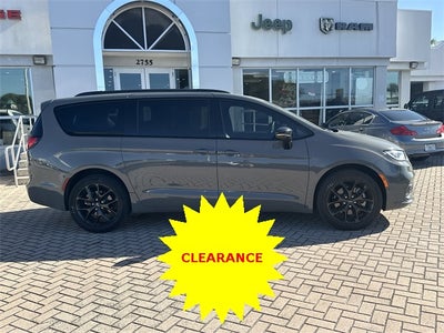 2025 Chrysler Pacifica Limited