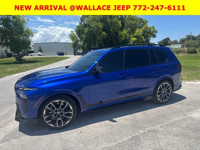 2025 BMW X7 M60i
