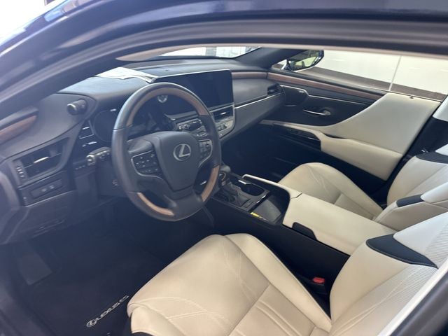 2025 Lexus ES 350 Ultra Luxury