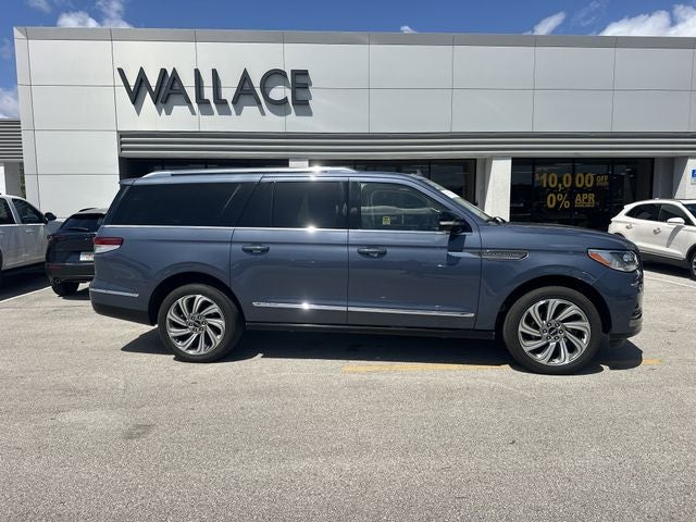 2023 Lincoln Navigator L Reserve