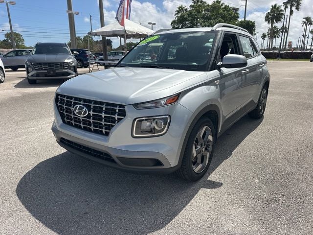 2021 Hyundai Venue SEL