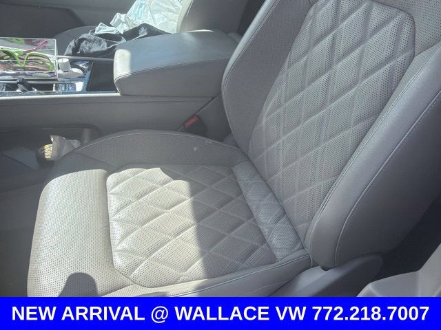 2025 Volkswagen Atlas 2.0T SEL Premium R-Line