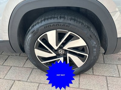 2025 Volkswagen Atlas 2.0T SE w/Technology