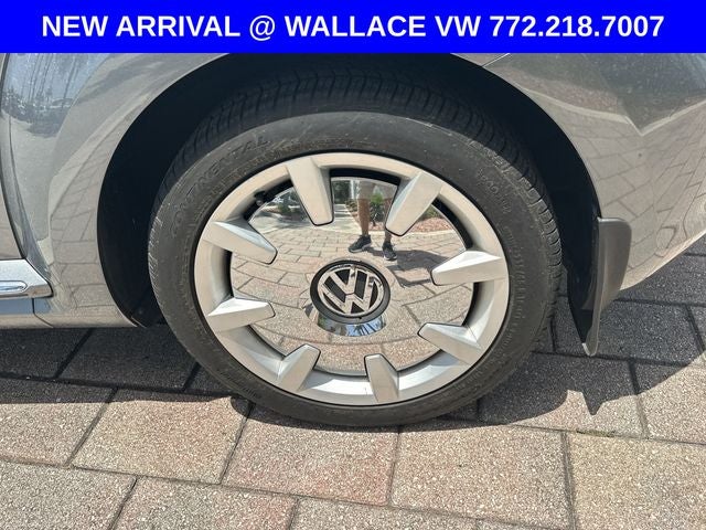 2016 Volkswagen Beetle 1.8T SEL